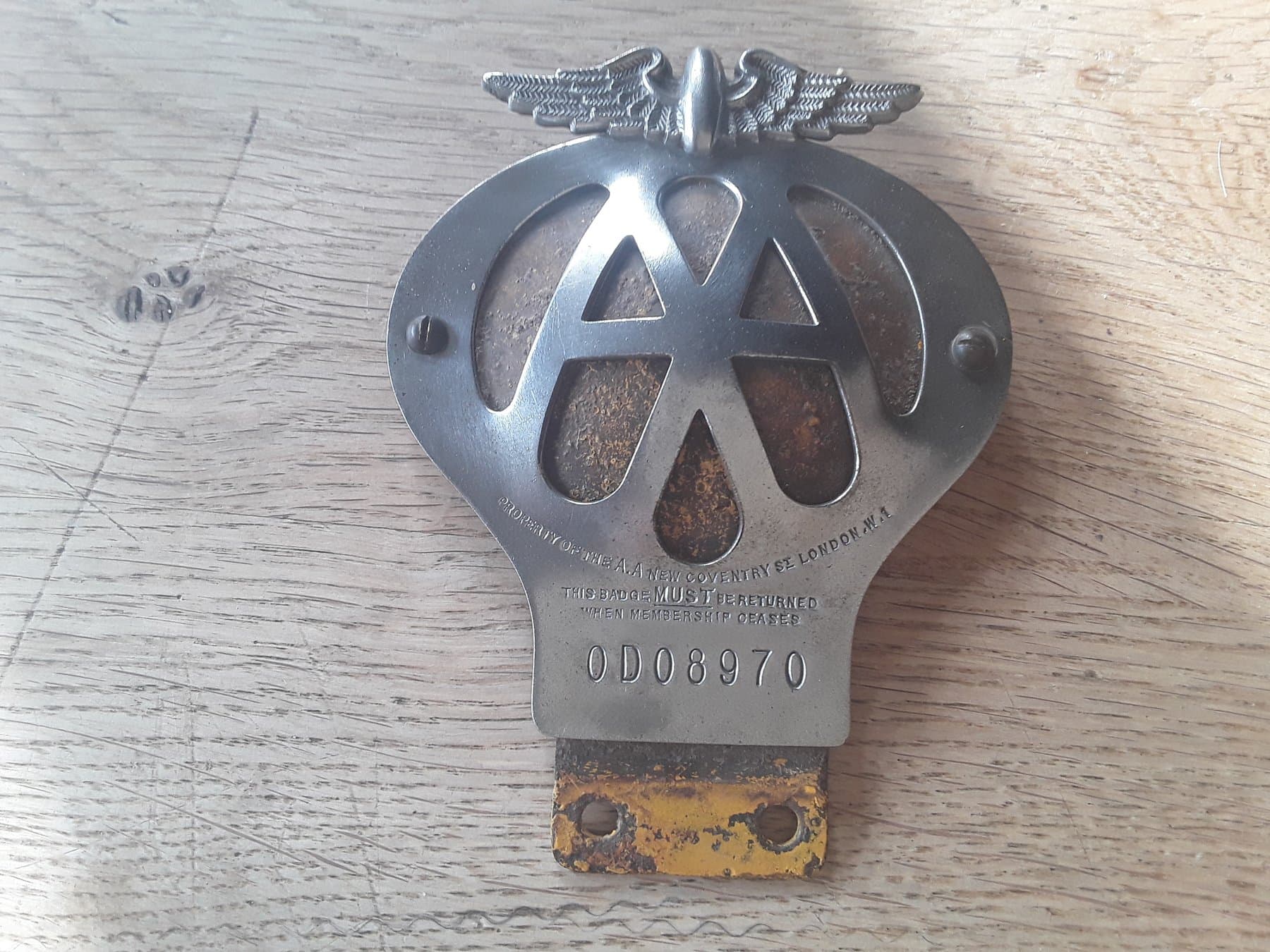 Automobile Association (AA) radiator emblem