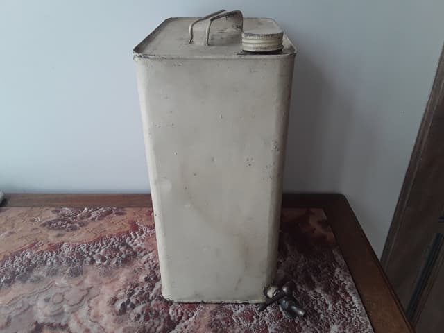 Vintage fuel can